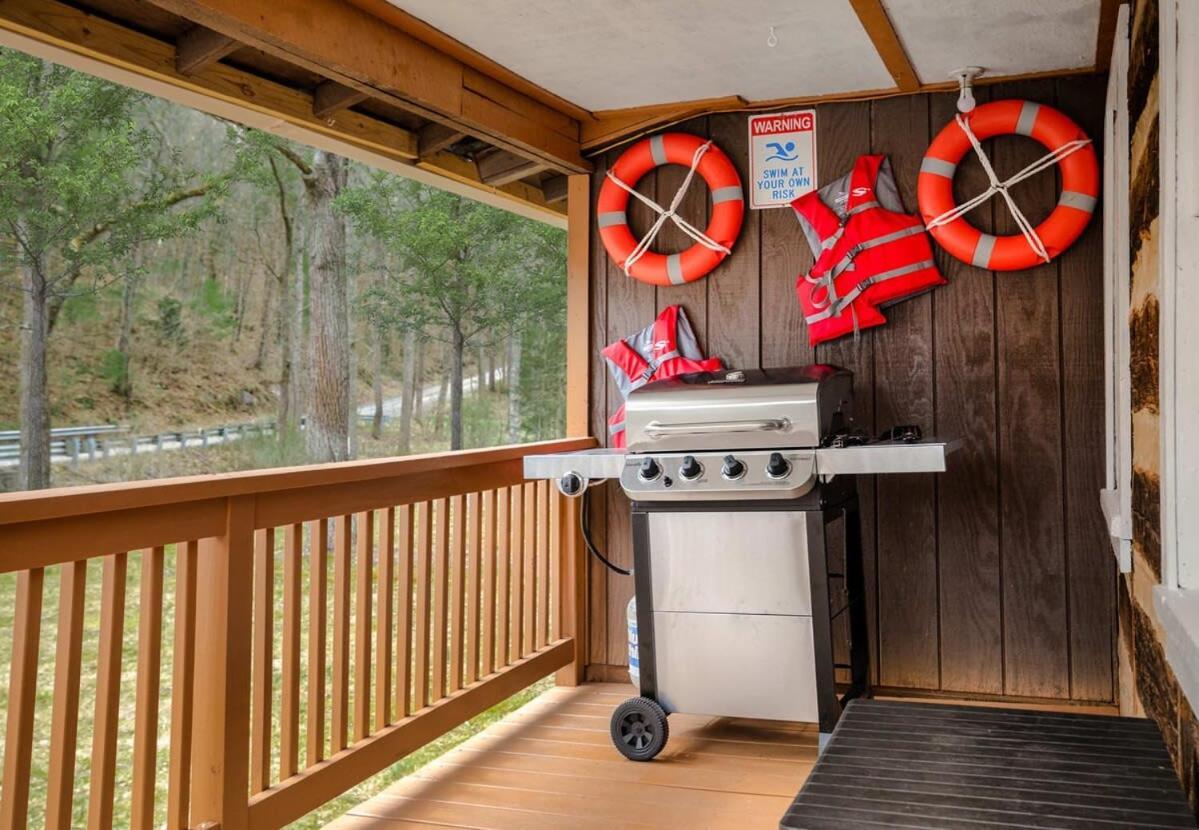 Creekside Cabin W Hot Tub, Fire Pit, Grill, Wifi! Basye ภายนอก รูปภาพ